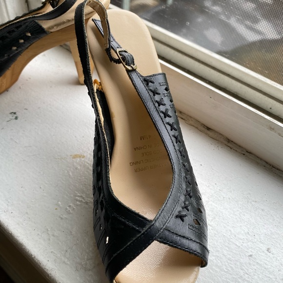 Wooden Soul Vintage Heels - Picture 2 of 3